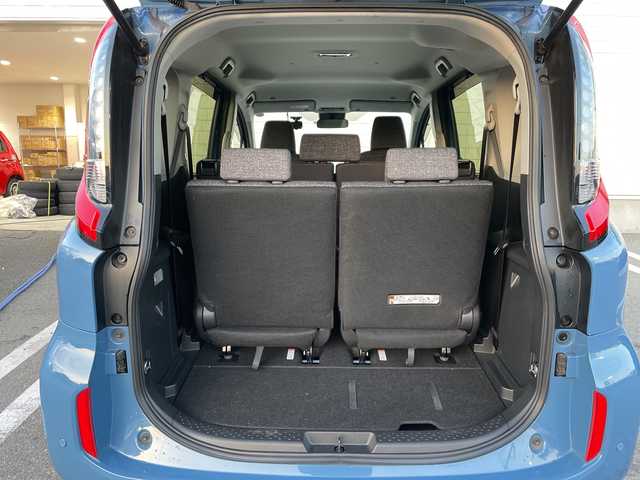 トヨタ シエンタ ハイブリッド Z 山形県 2022(令4)年 9.6万km グレイッシュブルー 4WD/Toyota Safety Sense/・プリクラッシュセーフティ/・レーントレーシングアシスト/・レーダークルーズコントロール/・ロードサインアシスト/・発進遅れ告知機能/・プロアクティブドライビングアシスト/・オートマチックハイビーム/ブラインドスポットモニター/純正10.5インチディスプレイオーディオ/BT.USB.MiraCast/全周囲カメラ/フルセグ/両側パワースライドドア/シートヒーター/ステアリングヒーター/ETC2.0/前後ドライブレコーダー/LEDヘッドライト/AC100V(1500W)/タイプC急速充電ポート/プッシュスタート/スマートキーｘ２