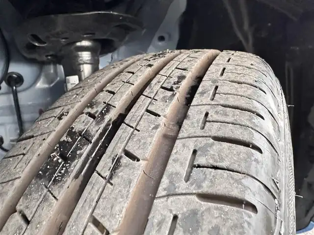 トヨタ シエンタ ハイブリッド Z 宮城県 2024(令6)年 0.7万km グレイッシュブルー コンフォートパッケージ/・IRカット機能付ガラス/・ステアリングヒーター/・シートヒーター（運転席/助手席）/DVD/CD/＝＝＝/セーフティセンス/・プリクラッシュセーフティ/・レーントレーシングアシスト/・レーンディパーチャーアラート/・レーダークルーズコントロール/・アダプティブハイビーム獅子打てむ/・ロードサインアシスト/・ドライバー異常時対応システム/・プロアクティブドライビングアシスト/・発進遅れ告知機能/パーキングサポートブレーキ（前後方静止物/後方接近車両）/BSM/ディスプレイオーディオプラス/・コネクティッドナビ対応10.5インチディスプレイ/・車載ナビ/・Bluetooth/・フルセグTV/・AppleCarPlay/AndroidAuto/ビルトインETC/ドライブレコーダー/ハンズフリーパワースライドドア（両側）/革巻きステアリング/ステアリングスイッチ/LEDヘッドランプ/オートライト/電動格納ミラー/フロアマット/ドアバイザー/W/サイド/カーテンエアバッグ