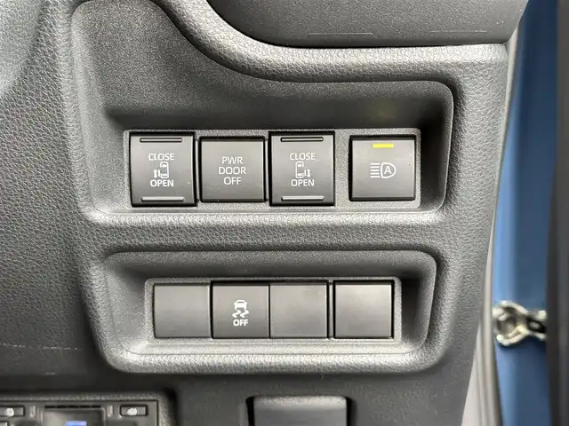 トヨタ シエンタ ハイブリッド Z 宮城県 2024(令6)年 0.7万km グレイッシュブルー コンフォートパッケージ/・IRカット機能付ガラス/・ステアリングヒーター/・シートヒーター（運転席/助手席）/DVD/CD/＝＝＝/セーフティセンス/・プリクラッシュセーフティ/・レーントレーシングアシスト/・レーンディパーチャーアラート/・レーダークルーズコントロール/・アダプティブハイビーム獅子打てむ/・ロードサインアシスト/・ドライバー異常時対応システム/・プロアクティブドライビングアシスト/・発進遅れ告知機能/パーキングサポートブレーキ（前後方静止物/後方接近車両）/BSM/ディスプレイオーディオプラス/・コネクティッドナビ対応10.5インチディスプレイ/・車載ナビ/・Bluetooth/・フルセグTV/・AppleCarPlay/AndroidAuto/ビルトインETC/ドライブレコーダー/ハンズフリーパワースライドドア（両側）/革巻きステアリング/ステアリングスイッチ/LEDヘッドランプ/オートライト/電動格納ミラー/フロアマット/ドアバイザー/W/サイド/カーテンエアバッグ