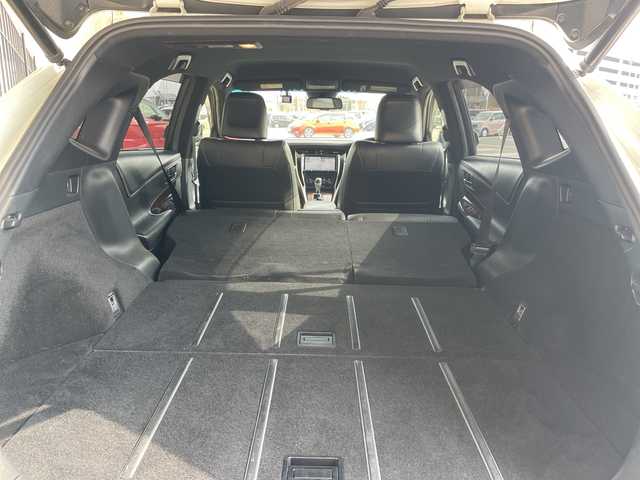 トヨタ ハリアー プレミアム 愛知県 2015(平27)年 5.8万km ホワイトパールクリスタルシャイン 純正9型ナビ/クルーズコントロール/バックカメラ/電動リアゲート/パワーシート/アルミホイール/LEDヘッドライト/オートマチックハイビーム/ドライブレコーダー/ETC/衝突軽減システム/フルセグ/CD DVD/Bluetooth/ステアリングスイッチ/スマートキー/プッシュスタート