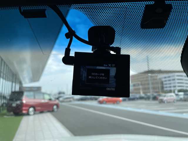 トヨタ ハリアー プレミアム 愛知県 2015(平27)年 5.8万km ホワイトパールクリスタルシャイン 純正9型ナビ/クルーズコントロール/バックカメラ/電動リアゲート/パワーシート/アルミホイール/LEDヘッドライト/オートマチックハイビーム/ドライブレコーダー/ETC/衝突軽減システム/フルセグ/CD DVD/Bluetooth/ステアリングスイッチ/スマートキー/プッシュスタート