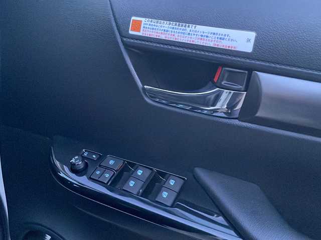 トヨタ ハイラックス Z GRスポーツ 岩手県 2024(令6)年 1.1万km プラチナホワイトパールマイカ ワンオーナー　寒冷地仕様　８型ナビ　全周囲Ｃ　ＧＲスポーツシート　パワーシート　ＥＴＣ２．０　パドルシフト　レーダークルーズ　ＧＲスポーツステアリング　コーナーセンサー　ＧＲ１８ＡＷ　トノカバー