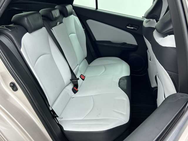 トヨタ プリウス A ツーリングセレクション 三重県 2019(令1)年 4.9万km スティールブロンドM /禁煙車//純正9インチナビ/・フルセグ・Bluetooth・SD・CD・DVD//バックカメラ//トヨタセーフティセンス//レーダークルーズコントロール//プリクラッシュセーフティ//オートマチックハイビーム//レーントレーシングアシスト//運転席パワーシート//前席シートヒーター//ブラインドスポットモニター//ヘッドアップディスプレイ//パーキングアシスト//前後ドライブレコーダー//革巻きステアリング//LEDヘッドライト//オートライト//ビルトインETC2.0//オートワイパー//スマートキー//プッシュスタート//ステアリングスイッチ