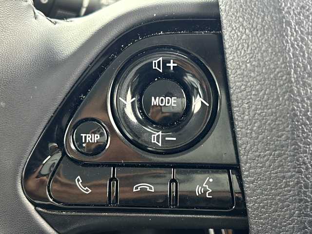 トヨタ プリウス A ツーリングセレクション 三重県 2019(令1)年 4.9万km スティールブロンドM /禁煙車//純正9インチナビ/・フルセグ・Bluetooth・SD・CD・DVD//バックカメラ//トヨタセーフティセンス//レーダークルーズコントロール//プリクラッシュセーフティ//オートマチックハイビーム//レーントレーシングアシスト//運転席パワーシート//前席シートヒーター//ブラインドスポットモニター//ヘッドアップディスプレイ//パーキングアシスト//前後ドライブレコーダー//革巻きステアリング//LEDヘッドライト//オートライト//ビルトインETC2.0//オートワイパー//スマートキー//プッシュスタート//ステアリングスイッチ