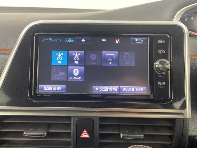 トヨタ シエンタ G クエロ 埼玉県 2018(平30)年 4.2万km ホワイトパールクリスタルシャイン 純正後席モニター/純正ナビ/　(Bluetooth/CD/DVD/FM/AM)/フルセグテレビ/バックカメラ/ビルトインETC/前方ドライブレコーダー/運転席・助手席シートヒーター/両側パワースライドドア/ハーフレザーシート/衝突被害軽減ブレーキ/車線逸脱警報/クリアランスソナー/オートハイビーム/オートLEDライト/純正フロアマット/純正15インチアルミホイール