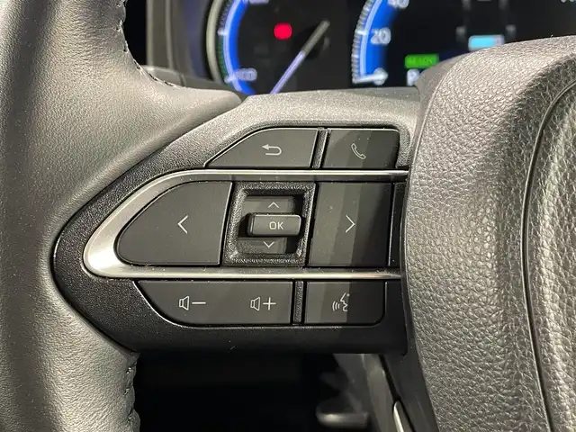 トヨタ ノア ハイブリッド S－Z 愛知県 2022(令4)年 5.6万km ホワイトパールクリスタルシャイン 純正１０．５インチディスプレイ/両側パワースライドドア/レーダークルーズコントロール/プリクラッシュセーフティ/レーンディパーチャーアラート/クリアランスソナー/ハーフレザーシート/シートヒーター/バックカメラ/前後ドライブレコーダー/ビルトインＥＴＣ2.0/AC100V 1500Wコンセント/HDMI入力端子/アクセサリーソケット/ISOFIX/純正17インチアルミホイール