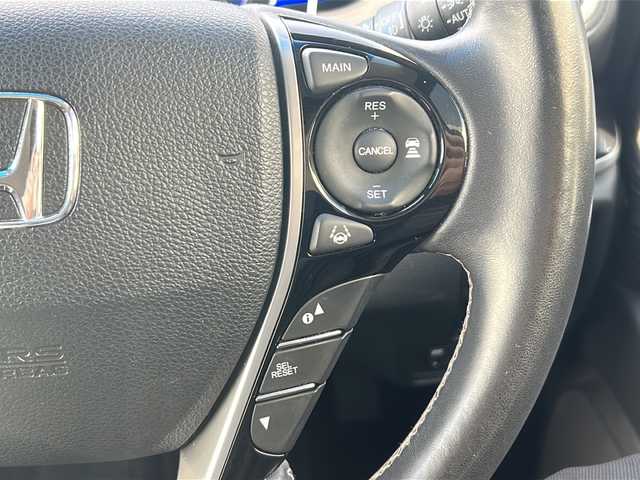 ホンダ オデッセイ ハイブリッド アブソルートセンシングEXパック 京都府 2016(平28)年 7.6万km ホワイトオーキッドパール 純正インターナビ/フルセグ/Bluetooth/ホンダセンシング　/フリップダウンモニター　/全方位カメラ　/両側電動スライドドア　/レーダークルーズ/ブラインドスポットモニター　/禁煙車　/ＥＴＣ　/ドライブレコーダー　/純正アルミ