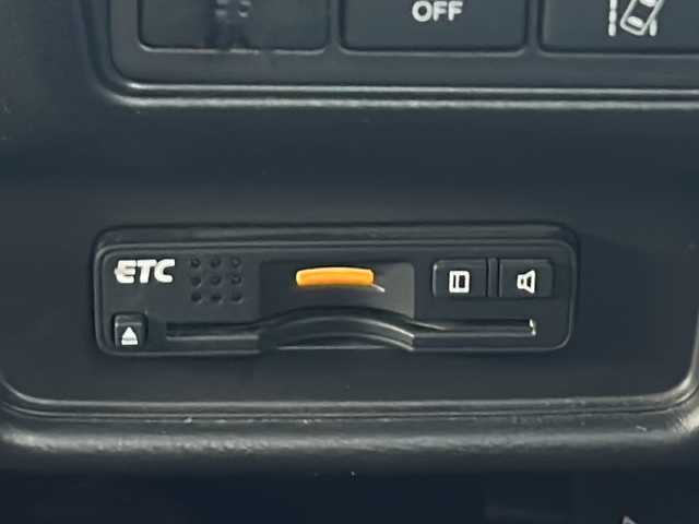 ホンダ オデッセイ ハイブリッド アブソルートセンシングEXパック 京都府 2016(平28)年 7.6万km ホワイトオーキッドパール 純正インターナビ/フルセグ/Bluetooth/ホンダセンシング　/フリップダウンモニター　/全方位カメラ　/両側電動スライドドア　/レーダークルーズ/ブラインドスポットモニター　/禁煙車　/ＥＴＣ　/ドライブレコーダー　/純正アルミ