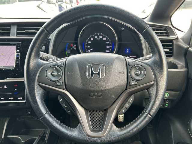 ホンダ フィット ハイブリット S ホンダセンシング 大阪府 2018(平30)年 4.8万km サンセットオレンジⅡ 純正ナビ/フルセグ/バックカメラ/ホンダセンシング/ドライブレコーダー/ビルトインETC/ステアリングスイッチ/パドルシフト/オートライト/スマートキー×2