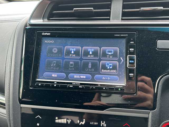 ホンダ フィット ハイブリット S ホンダセンシング 大阪府 2018(平30)年 4.8万km サンセットオレンジⅡ 純正ナビ/フルセグ/バックカメラ/ホンダセンシング/ドライブレコーダー/ビルトインETC/ステアリングスイッチ/パドルシフト/オートライト/スマートキー×2