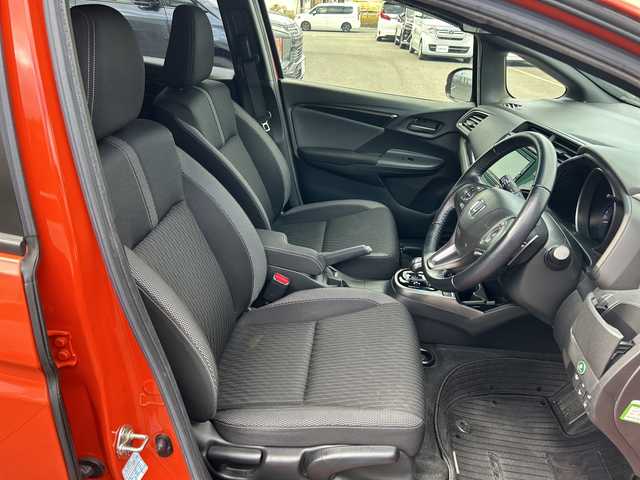 ホンダ フィット ハイブリット S ホンダセンシング 大阪府 2018(平30)年 4.8万km サンセットオレンジⅡ 純正ナビ/フルセグ/バックカメラ/ホンダセンシング/ドライブレコーダー/ビルトインETC/ステアリングスイッチ/パドルシフト/オートライト/スマートキー×2