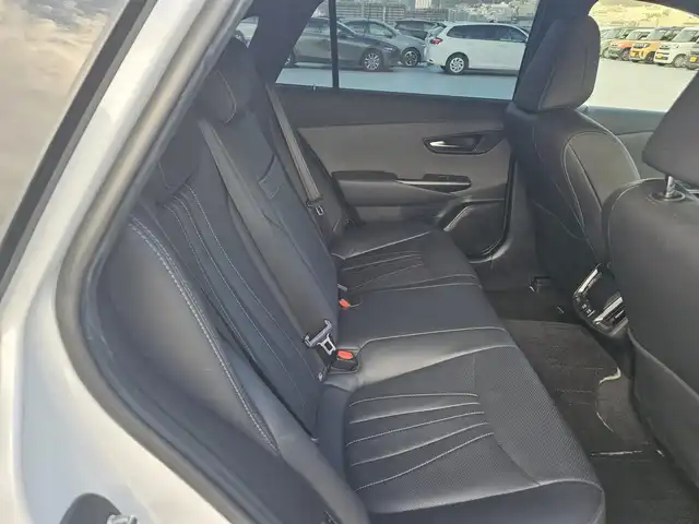 トヨタ クラウン ハイブリッド RS リミテッドⅡ 福岡県 2022(令4)年 8.3万km プレシャスホワイトパール セーフティパッケージプラス/純正12.3型ナビ/フルセグTV/パノラミックビューモニター/ビルトインETC2.0/ドライブレコーダー/レーダークルーズコントロール/セーフティセンス/・衝突被害軽減ブレーキ/・車線逸脱防止支援システム/・アダプティブハイビーム/・ドライバー異常時対応システム/カラーヘッドアップディスプレイ/ブラインドスポットモニター/リアクロストラフィックオートブレーキ/3眼LEDヘッドランプ/革巻きステアリング/ブラック革シート/前席パワーシート/前席シートヒーター/ベンチレーション/純正18インチアルミホイール/スマートキー/プッシュエンジンスタート