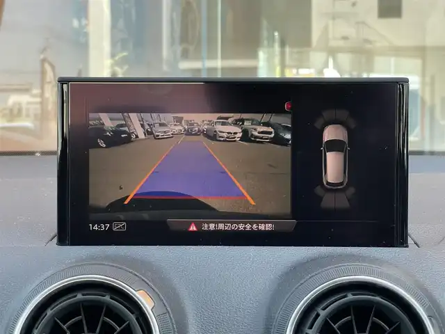 アウディ Ｑ２ 30TFSIスポーツ 鹿児島県 2020(令2)年 2.4万km クワンタムグレー 特別カラー/限定車/バーチャルコックピット/アシスタンスパッケージ/純正MMIナビ/８スピーカー/オフロードスタイル18インチ純正AW/電動リアゲート/ACC/LKA/AppleCarplay/LEDヘッドライト/オートハイビーム/保証書/スペアキー/取扱説明書/フルセグＴＶ