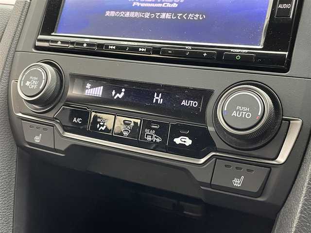 ホンダ シビック ハッチバック 茨城県 2018(平30)年 2.2万km クリスタルブラックパール 純正インターナビ/フルセグＴＶ/バックカメラ/ＥＴＣ/シートヒーター/６速ＭＴ/ホンダセンシング/・衝突軽減ブレーキ（ＣＭＢＳ）/・路外逸脱抑制機能/・渋滞追従機能/・車線維持支援システム/・オートハイビーム/・標識認識機能