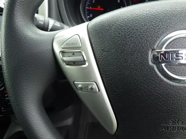 日産 ノート XVセレ +セーフⅡ 千葉県 2016(平28)年 6.1万km スーパーブラック エマージェンシーブレーキ/アイドリングストップ/純正SDナビ/地デジTV/【DVD/CD再生機能】/アラウンドビューモニター/ステアリングスイッチ/ドライブレコーダー/ETC/LEDヘッドライト/インテリジェントキー