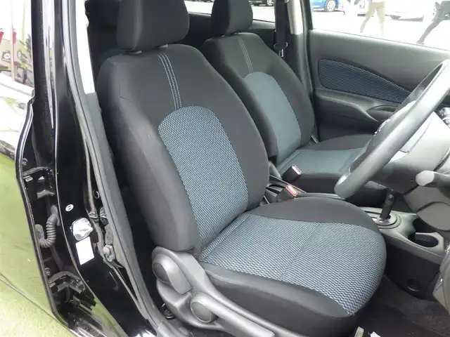 日産 ノート XVセレ +セーフⅡ 千葉県 2016(平28)年 6.1万km スーパーブラック エマージェンシーブレーキ/アイドリングストップ/純正SDナビ/地デジTV/【DVD/CD再生機能】/アラウンドビューモニター/ステアリングスイッチ/ドライブレコーダー/ETC/LEDヘッドライト/インテリジェントキー