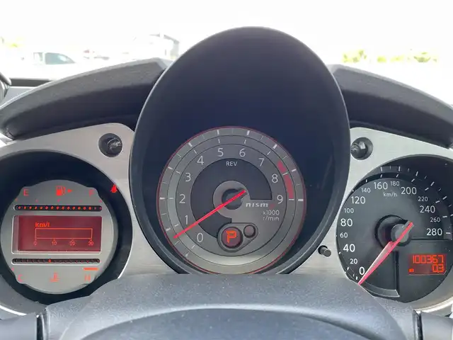 日産 フェアレディ Ｚ バージョンNISMO 千葉県 2012(平24)年 10.1万km ダイヤモンドブラック 純正ナビ/(フルセグTV/BT/CD/DVD/FM/AM)/バックカメラ/NISMOマフラー/ビルシュタイン車高調/ハーフレザーシート/横滑り防止装置/ETC/オートライト/純正19インチAW/プッシュスタート/スマートキー/フロアマット/ドアバイザー/スペアキー/取扱説明書/保証書