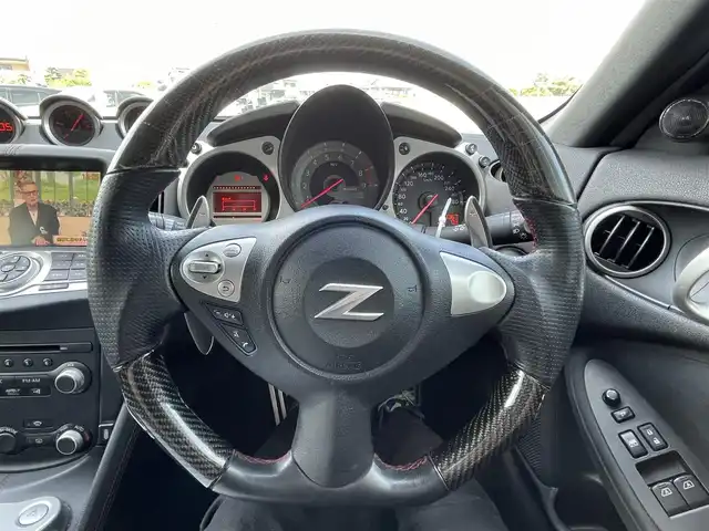 日産 フェアレディ Ｚ バージョンNISMO 千葉県 2012(平24)年 10.1万km ダイヤモンドブラック 純正ナビ/(フルセグTV/BT/CD/DVD/FM/AM)/バックカメラ/NISMOマフラー/ビルシュタイン車高調/ハーフレザーシート/横滑り防止装置/ETC/オートライト/純正19インチAW/プッシュスタート/スマートキー/フロアマット/ドアバイザー/スペアキー/取扱説明書/保証書