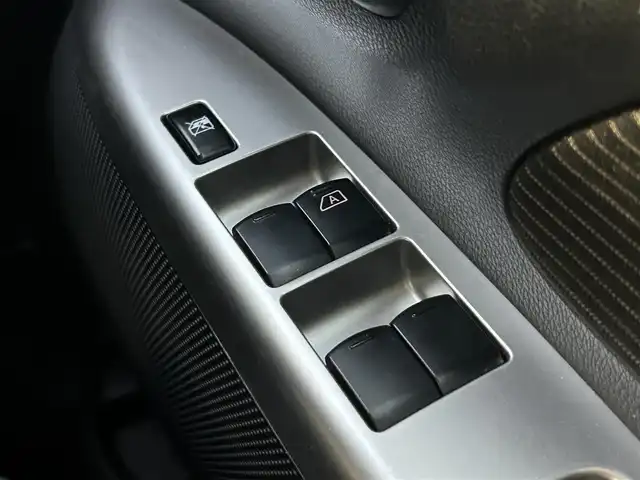 三菱 ｅＫカスタム G 群馬県 2013(平25)年 6.1万km パープリッシュネイビーパール (株)IDOMが運営する【じしゃロン伊勢崎店】の自社ローン専用車両になりますこちらは現金またはオートローンご利用時の価格です。自社ローンご希望の方は別途その旨お申付け下さい/純正ナビ/バックカメラ/スペアキー/純正アルミホイール/冬用タイヤ積載/ドアバイザー/電格ミラー