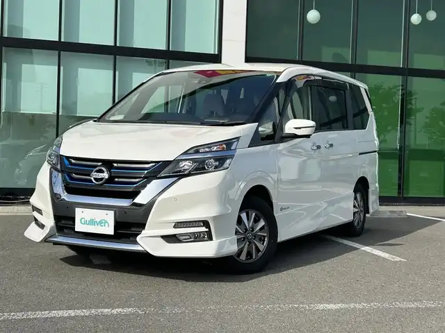 日産 セレナ e－パワー ハイウェイスター V 和歌山県 2018(平30)年 2.9万km ブリリアントホワイトパール 純正ナビ/（BT/CD/DVD/AM/FM）/全方位カメラ/プロパイロット/衝突被害軽減ブレーキ/レーンキープアシスト/前後コーナーセンサー/横滑り防止/フリップダウンモニター/両側パワースライド/ハンズフリーオートスライド（助手席側）/前後ドライブレコーダー/ビルトインETC/前席シートヒーター/ステアリングヒーター/ステアリングリモコン/LEDヘッドライト/フォグランプ/プッシュスタート