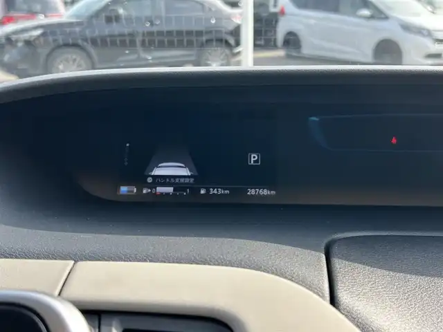 日産 セレナ e－パワー ハイウェイスター V 和歌山県 2018(平30)年 2.9万km ブリリアントホワイトパール 純正ナビ/（BT/CD/DVD/AM/FM）/全方位カメラ/プロパイロット/衝突被害軽減ブレーキ/レーンキープアシスト/前後コーナーセンサー/横滑り防止/フリップダウンモニター/両側パワースライド/ハンズフリーオートスライド（助手席側）/前後ドライブレコーダー/ビルトインETC/前席シートヒーター/ステアリングヒーター/ステアリングリモコン/LEDヘッドライト/フォグランプ/プッシュスタート