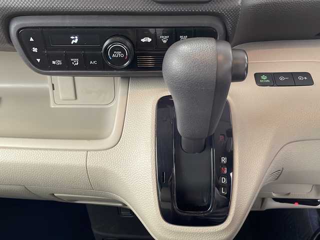 ホンダ Ｎ ＢＯＸ G 愛媛県 2018(平30)年 4.5万km クリスタルブラックパール 社外メモリナビ/・ワンセグTV/・Bluetooth接続/・CD/DVD再生/バックカメラ/ETC/前方ドライブレコーダー/両側スライドドア/LEDヘッドライト/スマートキー/スペアキー/プッシュスタート/チップアップチート/ベンチシート/横滑り防止装置