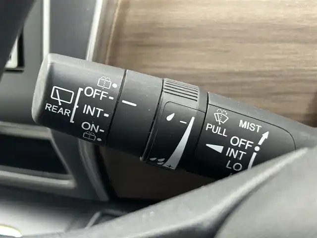 ホンダ フリード G ホンダセンシング 千葉県 2020(令2)年 3.3万km クリスタルブラックパール ホンダセンシング/・衝突軽減ブレーキ/・先行車発進お知らせ/・レーンキープアシスト/・標識認識機能/純正7インチメモリーナビ/CD DVD SD BT フルセグ/バックカメラ/両側パワースライドドア/LEDオートライト/前席シートヒーター/ドアバイザー/純正フロアマット/ウィンカーミラー/スマートキー×2/プッシュスタート/ビルトインETC