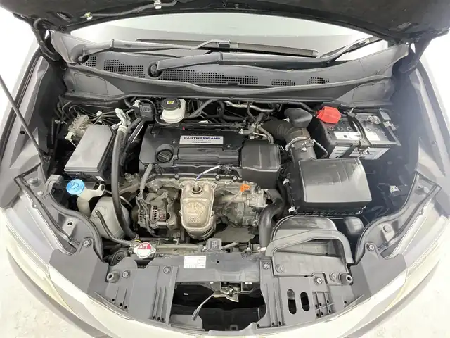 ホンダ オデッセイ アブソルート・Xホンダセンジング 千葉県 2016(平28)年 5.6万km クリスタルブラックパール 純正7インチメモリーナビ/・ワンセグTV/・Bluetoothオーディオ接続/・CD/DVD再生機能/純正フリップダウンモニター/バックカメラ/両側パワースライドドア/スマートキー/LEDヘッドライト/前後コーナーセンサー/運転席パワーシート/純正17インチAW