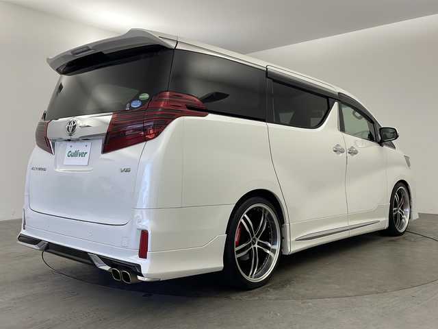 トヨタ アルファード SA 兵庫県 2015(平27)年 4.3万km ホワイトパールクリスタルシャイン ・純正ナビ&Bluetooth&CD&DVD&TV&SD/・純正リアフリップダウンモニター/・ビルトインETC/・バックカメラ/・クルーズコントロール/・前後コーナーセンサー/・オートライト/・オートマチックハイビーム/・LEDヘッドライト/・W＋サイドエアバッグ/・カーテンエアバッグ/・三列シート/・オットマンシート/・前後ドライブレコーダー/・純正フロアマット/・両側パワースライドドア/・社外２１インチアルミホイール/・モデリスタエアロパーツ/・nanoeエアコン/・スマートキー/・WACエアコン/・電動パーキングブレーキ/・ステアリングスイッチ/・ローダウン/・革巻きステアリング