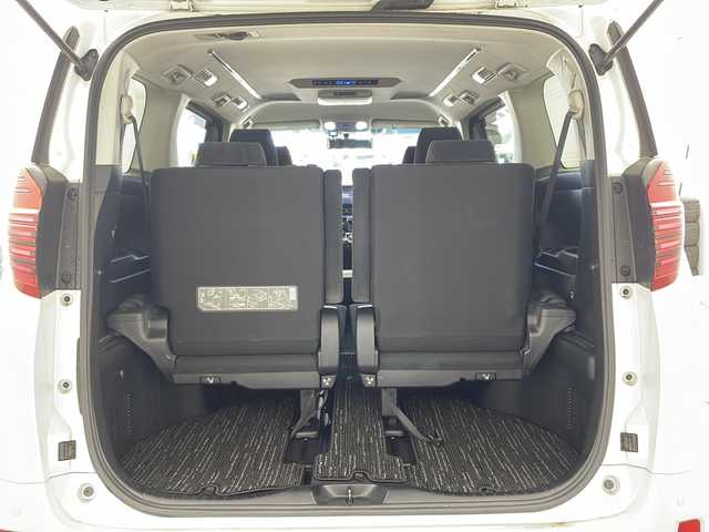 トヨタ アルファード SA 兵庫県 2015(平27)年 4.3万km ホワイトパールクリスタルシャイン ・純正ナビ&Bluetooth&CD&DVD&TV&SD/・純正リアフリップダウンモニター/・ビルトインETC/・バックカメラ/・クルーズコントロール/・前後コーナーセンサー/・オートライト/・オートマチックハイビーム/・LEDヘッドライト/・W＋サイドエアバッグ/・カーテンエアバッグ/・三列シート/・オットマンシート/・前後ドライブレコーダー/・純正フロアマット/・両側パワースライドドア/・社外２１インチアルミホイール/・モデリスタエアロパーツ/・nanoeエアコン/・スマートキー/・WACエアコン/・電動パーキングブレーキ/・ステアリングスイッチ/・ローダウン/・革巻きステアリング