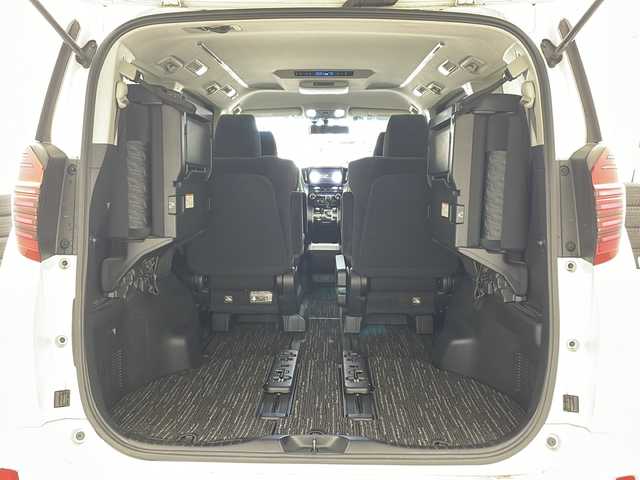 トヨタ アルファード SA 兵庫県 2015(平27)年 4.3万km ホワイトパールクリスタルシャイン ・純正ナビ&Bluetooth&CD&DVD&TV&SD/・純正リアフリップダウンモニター/・ビルトインETC/・バックカメラ/・クルーズコントロール/・前後コーナーセンサー/・オートライト/・オートマチックハイビーム/・LEDヘッドライト/・W＋サイドエアバッグ/・カーテンエアバッグ/・三列シート/・オットマンシート/・前後ドライブレコーダー/・純正フロアマット/・両側パワースライドドア/・社外２１インチアルミホイール/・モデリスタエアロパーツ/・nanoeエアコン/・スマートキー/・WACエアコン/・電動パーキングブレーキ/・ステアリングスイッチ/・ローダウン/・革巻きステアリング