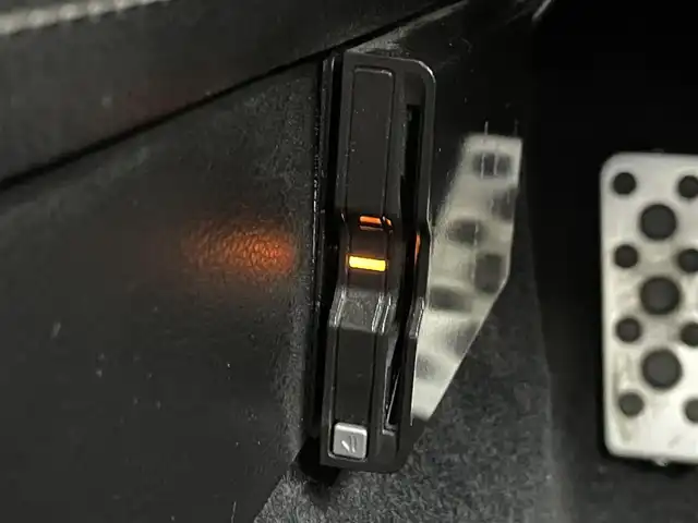 トヨタ ８６ GT 茨城県 2019(令1)年 5.1万km クリスタルホワイトパール 社外ナビ/バックカメラ/フルセグ/クルーズコントロール/ETC/ドラレコ/純正17インチAW/LEDヘッドライト/スマートキー