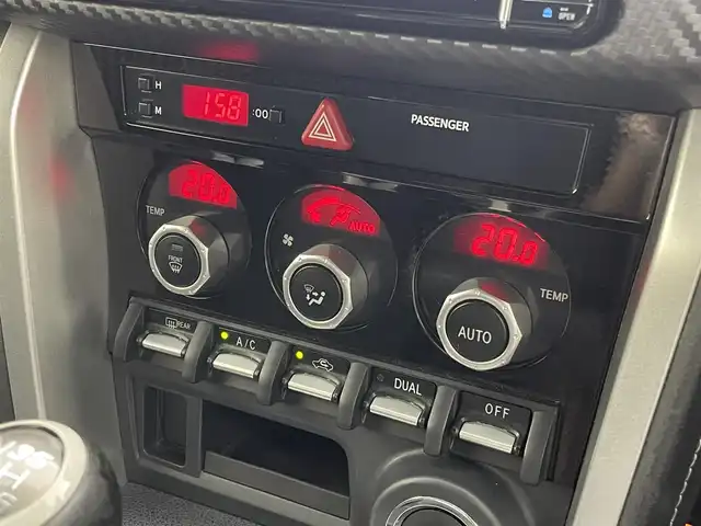 トヨタ ８６ GT 茨城県 2019(令1)年 5.1万km クリスタルホワイトパール 社外ナビ/バックカメラ/フルセグ/クルーズコントロール/ETC/ドラレコ/純正17インチAW/LEDヘッドライト/スマートキー