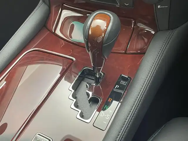 レクサス ＬＳ 460 バージョンS Iパッケージ 茨城県 2007(平19)年 2.3万km ブラック 純正ナビ/プレミアムサウンドシステム/バックカメラ/ワンセグ/サンルーフ/クルーズコントロール/ETC/本革シート/シートヒーター/ベンチレーション/ステアリングヒーター/純正19インチAW/スマートキー