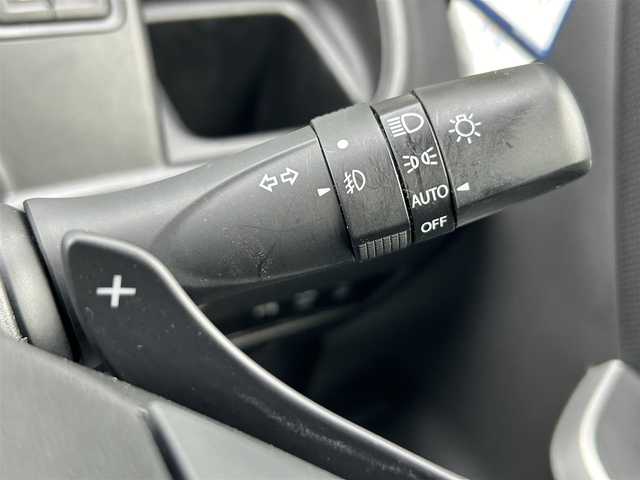 スズキ ソリオ バンディット HV SV 奈良県 2018(平30)年 4.2万km ピュアホワイトP 純正ナビ　/フルセグ　/DVD　/Bluetooth　/全方位カメラ　/USB入力端子　/ドライブレコーダー　/追従型クルーズコントロール/パドルシフト/両側パワースライドドア/ウォークスルー　/前席シートヒーター　/純正フロアマット　/純正アルミホイール/オートLEDライト/衝突被害軽減ブレーキ　/車線逸脱警報/横滑り防止装置/W+サイド+カーテンエアバッグ/スペアキー1本