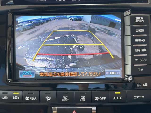 トヨタ ランドクルーザー ZX 道東・釧路十勝 2015(平27)年 5.7万km ブラック パートタイム４WD/パワーシート/（D＋N＋後部席）/バックカメラ/パワーバックドア/純正エアサスペンション/ステアリングヒーター/シートヒータ/（前席＋２列目）/メモリシート/ウッドコンビステアリング/サンルーフ/レザーシート/純正エンジンスタート/純正メーカーマルチナビ/（CD/DVD/TV/BT）/全方位カメラ/3列シート/WAC