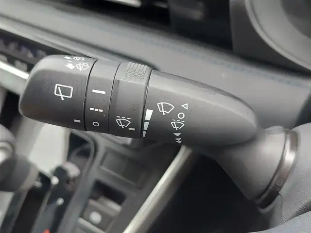 トヨタ ヴォクシー ハイブリッド S－Z 東京都 2022(令4)年 2.1万km アティチュードブラックマイカ 快適利便パッケージ/プロジェクター式LEDヘッドライト/純正10.5インチディスプレイオーディオ/ナビキット/フルセグ/CD/DVDデッキ/ビルトインETC2.0/ドライブレコーダー/両側パワースライドドア/パワーバックドア/シートヒーター/オットマン/トヨタセーフティセンス/プリクラッシュセーフティ/レーントレーシングアシスト/レーダークルーズコントロール/アダプティブハイビームシステム/クリアランスソナー