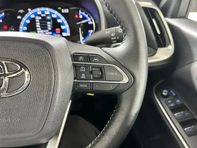 トヨタ ヴォクシー ハイブリッド S－Z 佐賀県 2022(令4)年 2.1万km アティチュードブラックマイカ 快適利便パッケージ/プロジェクター式LEDヘッドライト/純正10.5インチディスプレイオーディオ/ナビキット/フルセグ/CD/DVDデッキ/ビルトインETC2.0/ドライブレコーダー/両側パワースライドドア/パワーバックドア/シートヒーター/オットマン/トヨタセーフティセンス/プリクラッシュセーフティ/レーントレーシングアシスト/レーダークルーズコントロール/アダプティブハイビームシステム/クリアランスソナー