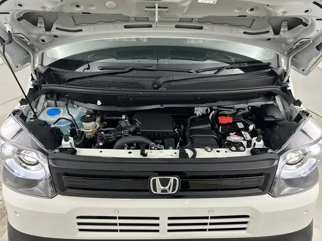 ホンダ Ｎ ＢＯＸ JOY ターボ 愛知県 2025(令7)年 0.1千km プラチナホワイトパール 届出済未使用車/純正9インチナビ/（CD/DVD/Bluetooth/フルセグTV/USB)/バックカメラ/ホンダセンシング/・衝突軽減ブレーキ/・レーンキープアシスト/・レーダークルーズコントロール/・オートマチックハイビーム/・クリアランスソナー/シートヒーター/ベンチシート/ハーフレザーシート/両側パワースライドドア/オートホールド/電子パーキングブレーキ/LEDヘッドライト/横滑り防止装置/スマートキー/プッシュスタート