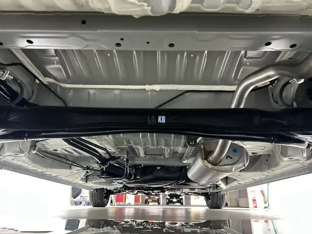 ホンダ Ｎ ＢＯＸ JOY ターボ 愛知県 2025(令7)年 0.1千km プラチナホワイトパール 届出済未使用車/純正9インチナビ/（CD/DVD/Bluetooth/フルセグTV/USB)/バックカメラ/ホンダセンシング/・衝突軽減ブレーキ/・レーンキープアシスト/・レーダークルーズコントロール/・オートマチックハイビーム/・クリアランスソナー/シートヒーター/ベンチシート/ハーフレザーシート/両側パワースライドドア/オートホールド/電子パーキングブレーキ/LEDヘッドライト/横滑り防止装置/スマートキー/プッシュスタート