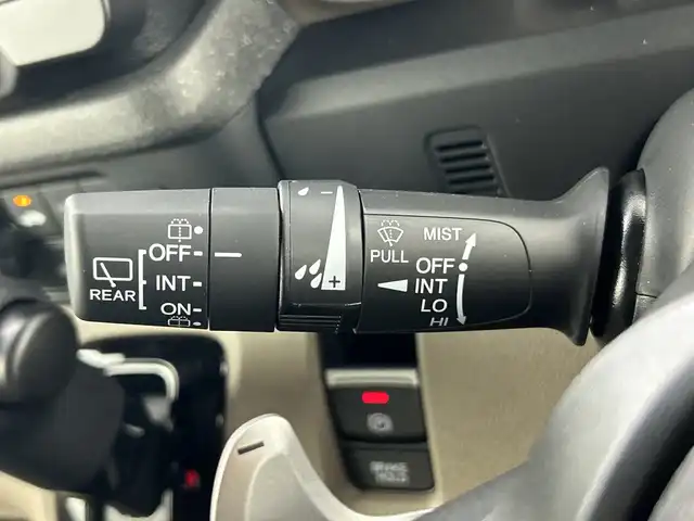 ホンダ Ｎ ＢＯＸ JOY ターボ 愛知県 2025(令7)年 0.1千km プラチナホワイトパール 届出済未使用車/純正9インチナビ/（CD/DVD/Bluetooth/フルセグTV/USB)/バックカメラ/ホンダセンシング/・衝突軽減ブレーキ/・レーンキープアシスト/・レーダークルーズコントロール/・オートマチックハイビーム/・クリアランスソナー/シートヒーター/ベンチシート/ハーフレザーシート/両側パワースライドドア/オートホールド/電子パーキングブレーキ/LEDヘッドライト/横滑り防止装置/スマートキー/プッシュスタート