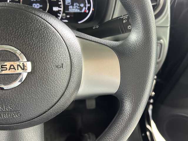 日産 ノート X DIG－S 広島県 2013(平25)年 2.7万km スーパーブラック 禁煙/純正ナビ/CD/DVD/DTV/Bluetooth/バックカメラ/アイドリングストップ/スマートキー/プッシュスタート/純正フロアマット/純正ドアバイザー/電動格納ミラー/ETC/ヘッドライトレベライザー