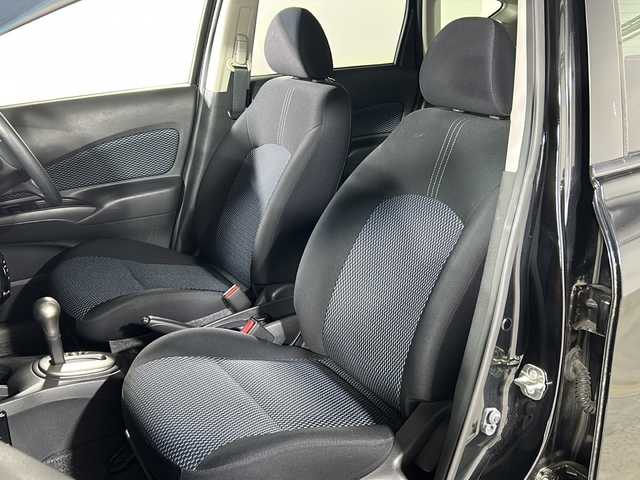 日産 ノート X DIG－S 広島県 2013(平25)年 2.7万km スーパーブラック 禁煙/純正ナビ/CD/DVD/DTV/Bluetooth/バックカメラ/アイドリングストップ/スマートキー/プッシュスタート/純正フロアマット/純正ドアバイザー/電動格納ミラー/ETC/ヘッドライトレベライザー