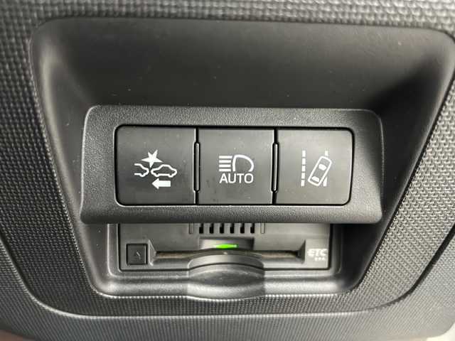 トヨタ スペイド F クイーンⅡ 秋田県 2016(平28)年 5.6万km ホワイトパールクリスタルシャイン 4WD/純正ナビ（フルセグTV　CD　BT）/衝突被害軽減システム/レーンキープアシスト/片側パワースライドドア/ETC/バックカメラ/プッシュスタート　スマートキー/ステアリングスイッチ/純正15インチホイールキャップ装着/純正フロアマット/電動格納ミラー/ウィンカーミラー/ドアバイザー/ダブルエアバッグ　