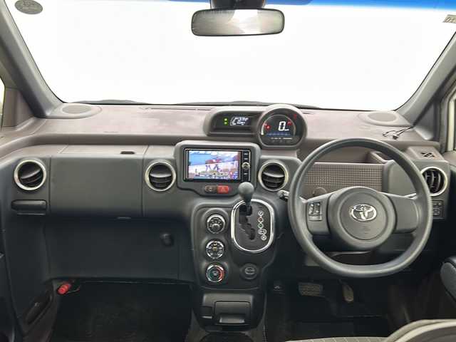 トヨタ スペイド F クイーンⅡ 秋田県 2016(平28)年 5.6万km ホワイトパールクリスタルシャイン 4WD/純正ナビ（フルセグTV　CD　BT）/衝突被害軽減システム/レーンキープアシスト/片側パワースライドドア/ETC/バックカメラ/プッシュスタート　スマートキー/ステアリングスイッチ/純正15インチホイールキャップ装着/純正フロアマット/電動格納ミラー/ウィンカーミラー/ドアバイザー/ダブルエアバッグ　