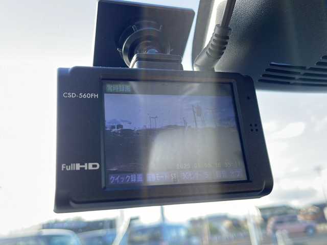 トヨタ パッソ モーダ　S 新潟県 2016(平28)年 3万km ファイアークォーツレッドM 4WD/純正メモリーナビ/ワンセグ/Bluetooth接続/バックカメラ/スマートアシストII/・衝突回避支援ブレーキ機能/・衝突警報機能/・車線逸脱警報機能/・誤発進抑制制御機能/・先行車発進お知らせ機能/アイドリングストップ/ＥＴＣ/ドライブレコーダー/ドアバイザー/ＬＥＤヘッドライト/スマートキー