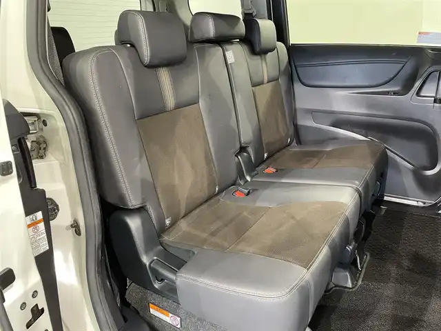トヨタ シエンタ G クエロ 愛知県 2019(平31)年 4.1万km ホワイトパールクリスタルシャイン 純正ナビ（NSZT-W68T)/（FM/AM/CD・DVD再生/フルセグTV/SD/Bluetooth)/パノラミックビューモニター/トヨタセーフティセンスC/　　-プリクラッシュセーフティ　/　　-レーンディパーチャーアラート/　　-オートマチックハイビーム/両側パワースライドドア　/ビルトインＥＴＣ２．０　/ＬＥＤヘッドライト/LEDフォグランプ　/クリアランスソナー　/先行車発進告知/アイドリングストップ/ドライブレコーダー/USB端子/プッシュスタート/　　-スマートキー/純正フロアマット