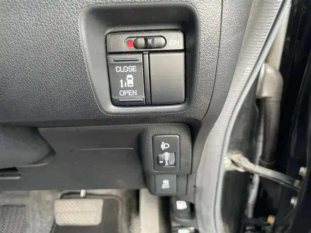ホンダ Ｎ ＢＯＸ G Lパッケージ 神奈川県 2014(平26)年 11.1万km スマートブラック (株)IDOMが運営する【じしゃロン秦野店】の自社ローン専用車両になります。こちらは現金またはオートローンご利用時の価格です。自社ローンご希望の方は別途その旨お申付け下さい/社外メモリナビ/ＣＤ／ＤＶＤ／フルセグ/ＵＳＢ/スマートキー/ＥＴＣ/左パワースライド/前後ドラレコ/ステアリングリモコン