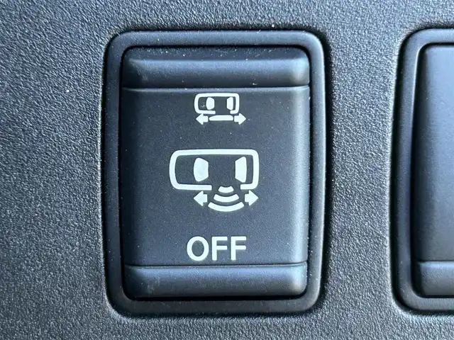 日産 セレナ ハイウェイスター 静岡県 2017(平29)年 3.9万km インペリアルアンバーP 純正7インチナビ/（FM/AM/iPod/SD/CD/DVD/Bluetooth）/ドラレコ前後/ETC/クルーズコントロール/コーナーセンサー前後/オートライト/LEDヘッドライト/純正フロアマット/両側電動スライドドア/パーキングアシスト/VDC/・VDC機能/・TCS（トラクションコントロールシステム）機能/・ブレーキLSD（リミテッドスリップデフ）機能