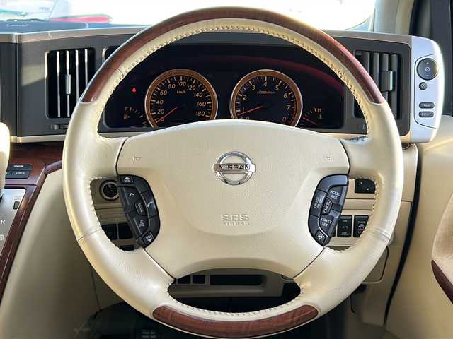 日産 エルグランド XL 岩手県 2007(平19)年 6万km ボルドーレッド サンルーフ　フリップダウンモニター　ＢＯＳＥサウンド　純正ナビ　バックＣ　ＤＶＤ／ＭＤ再生　両側パワースライドドア　純正１８ＡＷ　革シートヒーター　クルコン　ビルトインＥＴＣ　スマートキー　Ｆフォグ